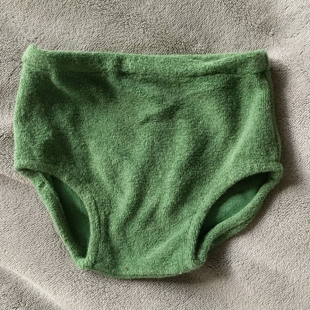 Flora and Henri French Terry shorts